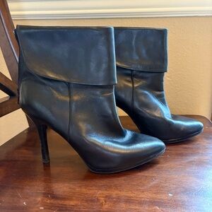 Ralph Lauren Elegant Black Leather Ankle Boots